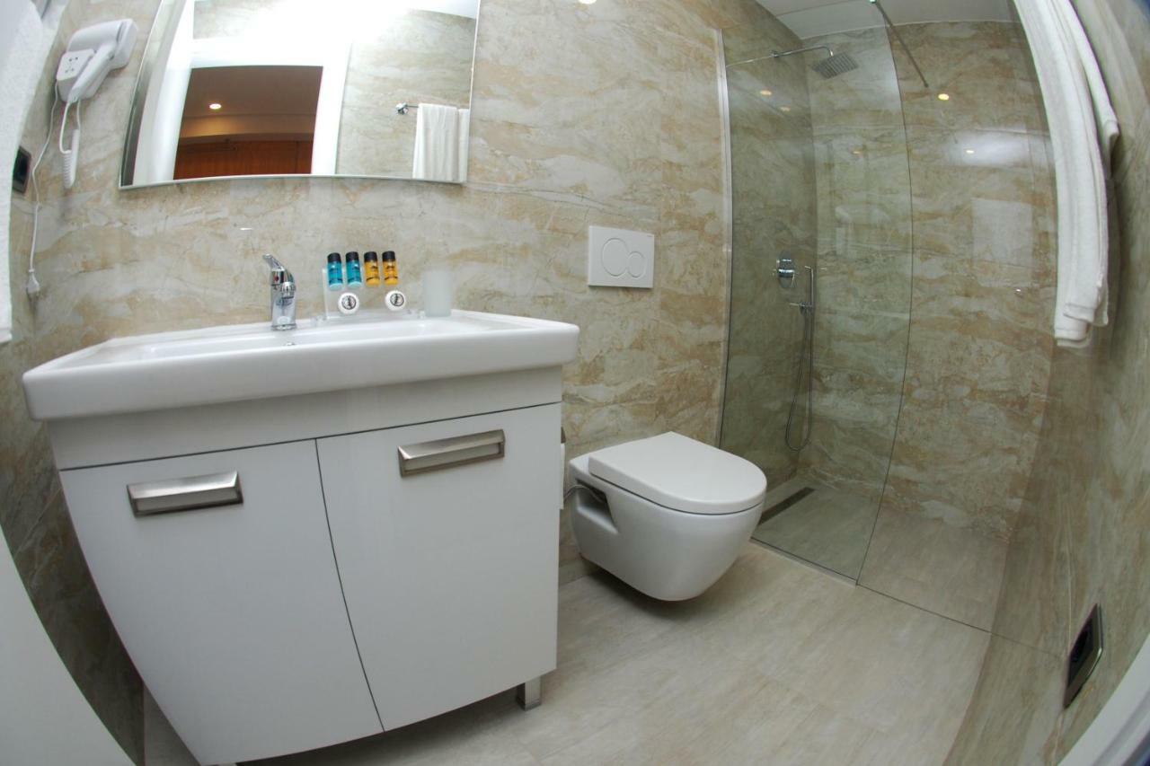 Hotel Ramo Saranda المظهر الخارجي الصورة